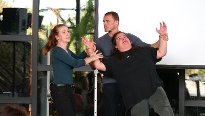 Improtheater- Alltagshelden aus Berlin  (Bild vergr&ouml;&szlig;ern)