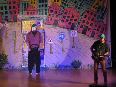Foto des Albums: Musiktheater für Kinder NOBEL-POPEL  