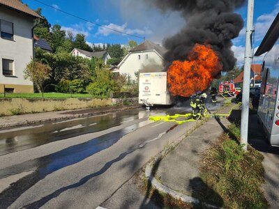 Foto des Albums: Brand 2 - LKW brennt