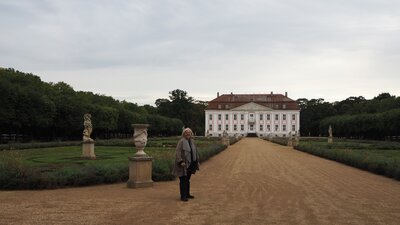 Foto des Albums: Exkursion nach Friedrichsfelde - 250 Jahre Prinz Louis Ferdinand von Preußen (25.09.2022)