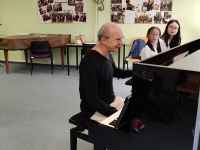 Foto des Albums: Workshop „Energie für Nachwuchs“ mit Professor Bernd Zack