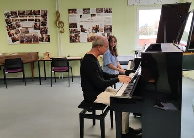 Foto des Albums: Workshop „Energie für Nachwuchs“ mit Professor Bernd Zack