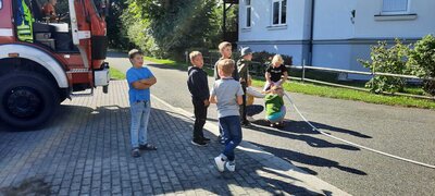 Foto des Albums: Besuch bei der Feuerwehr Klasse 3