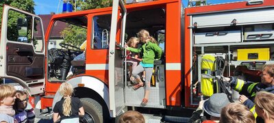 Foto des Albums: Besuch bei der Feuerwehr Klasse 3