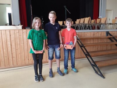 Foto des Albums: Der letzte Schultag mit der Verabschiedung der 4. Klassen