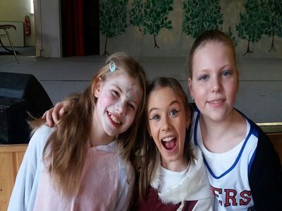 Foto des Albums: HÖRSELSCHULE HELAU!