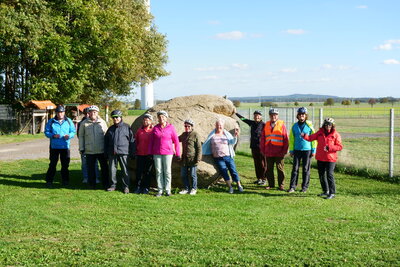 Beim Koloss von Ostermunzel  (Bild vergr&ouml;&szlig;ern)
