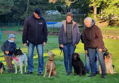 Foto des Albums: Besuch der Hundeschule (07.10.2022)