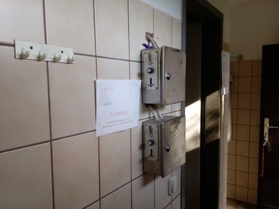 Vorschaubild: Duschautomaten mit Münzeinwurf