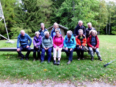 Gruppenbild am Raabeturm  (Bild vergr&ouml;&szlig;ern)