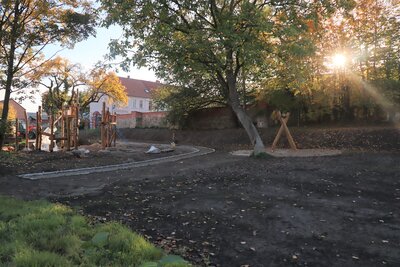 Foto des Albums: Fortschritte beim Spielplatzbau am Wall (19.10.2022)