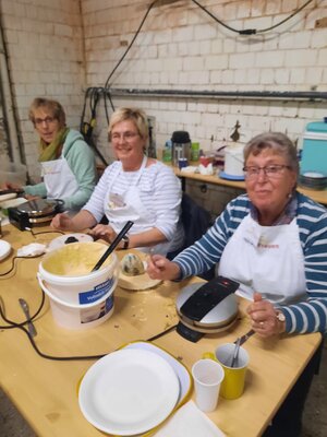 Foto des Albums: Waffelbacken auf dem Gallimarkt