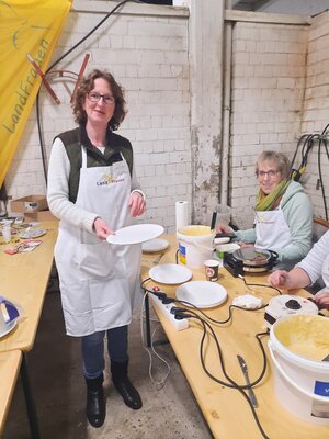 Foto des Albums: Waffelbacken auf dem Gallimarkt