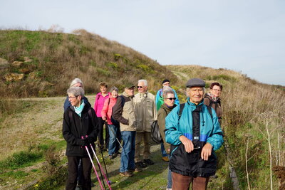 Rad-Gruppe beim Wandern  (Bild vergr&ouml;&szlig;ern)