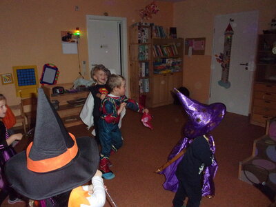 Foto des Albums: Halloween bei den Igel- Kindern (27. 10. 2022)