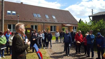 Foto des Albums: Alte Ulme in Gülitz ist nun offiziell ausgerufen