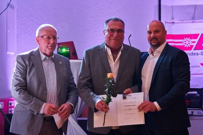 Wolf-R&uuml;diger Kriebel (Mitte) Ehrennadel  LSVB Silber  (Bild vergr&ouml;&szlig;ern)