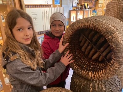 Foto des Albums: Klasse 3 macht einen Ausflug nach Gunzenweiler ins Bienenmuseum zu Anton Feiner