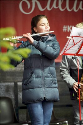 Foto des Albums: Musikschüler auf dem Ludwigsluster Adventsmarkt