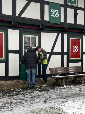 Vorschaubild: 03 12 22 Fenster Nr 3 wird geöffnet