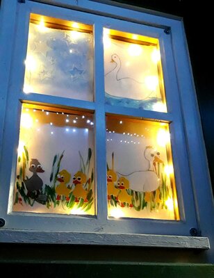 Vorschaubild: Fenster 2 Das hässliche Entlein