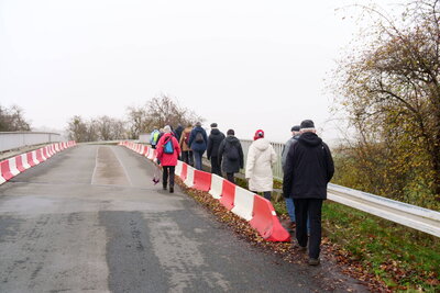 Bahnbr&uuml;cke am Meierhofweg  (Bild vergr&ouml;&szlig;ern)