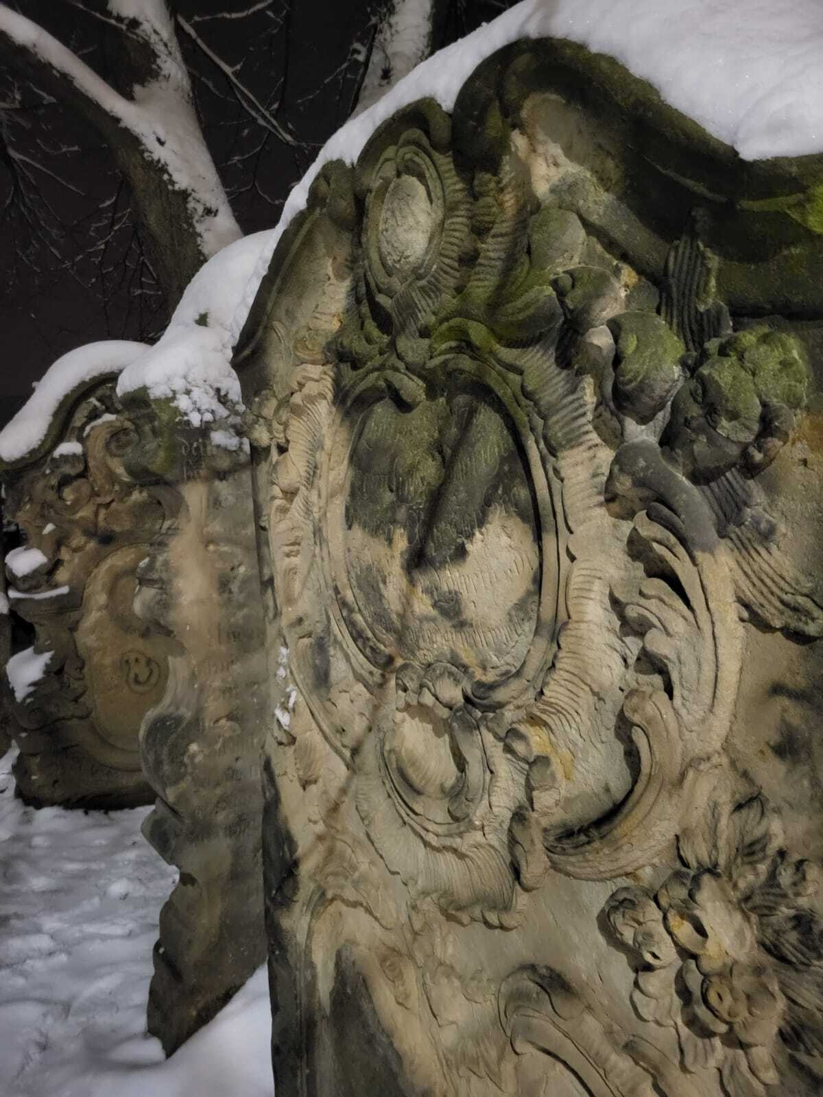 Bild : Impressionen im Zentrum von Rieder um den 5.Weihnachtsmarkt