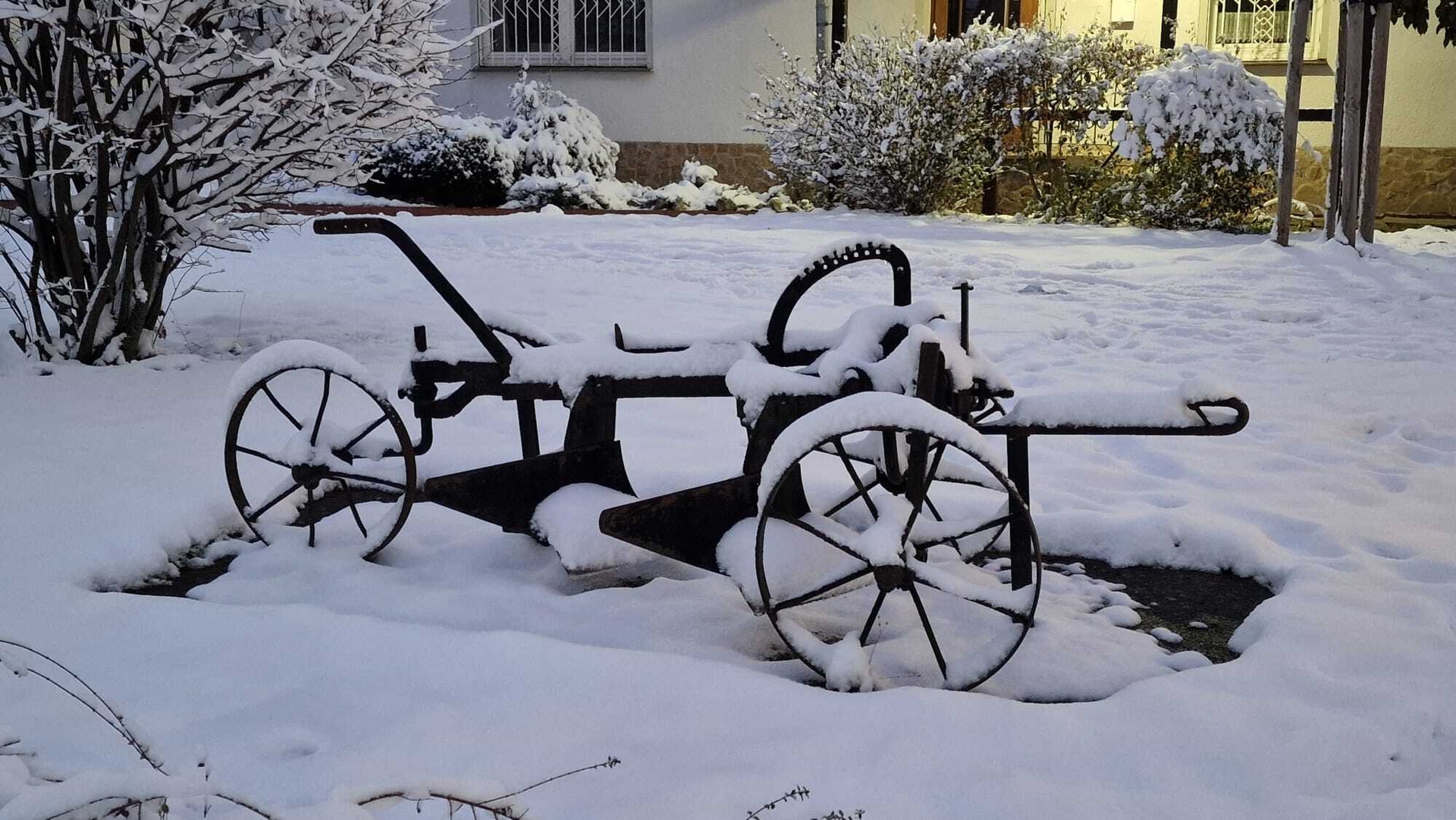 Bild : Impressionen im Zentrum von Rieder um den 5.Weihnachtsmarkt