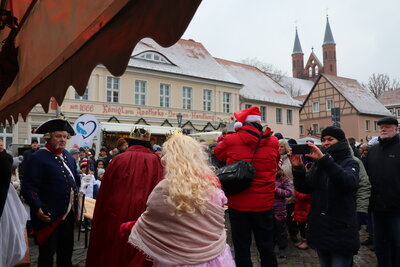 Foto des Albums: Trubel und Märchenzauber auf dem Advents-Erlebnismarkt (03.12.2022)