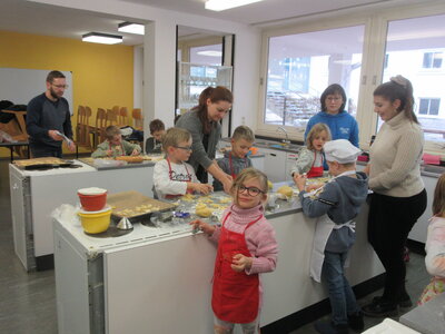 Foto des Albums: In der Weihnachtsbäckerei ... (02. 12. 2022)