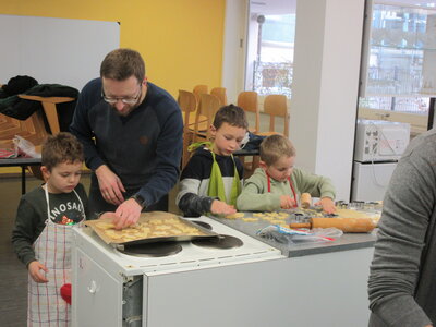 Foto des Albums: In der Weihnachtsbäckerei ... (02. 12. 2022)