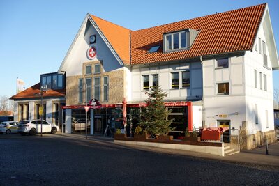Bahnhof Barsinghausen im Advent  (Bild vergr&ouml;&szlig;ern)