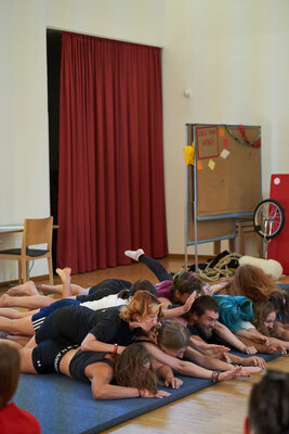 Foto des Albums: Bridges for Youth 2022