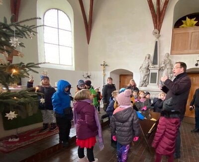 Foto des Albums: Besuch der Kirche Klasse 1a/1b (21. 12. 2022)