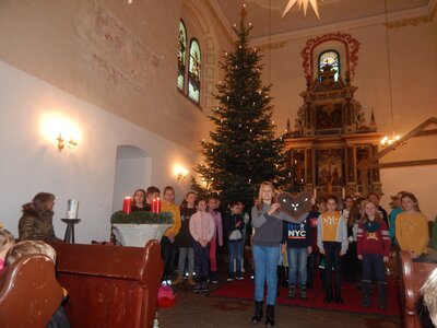 Foto des Albums: Weihnachtsprogramm in der Kirche Oberottendorf