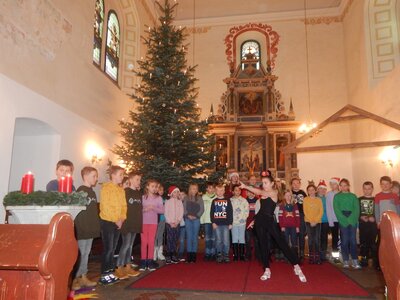 Foto des Albums: Weihnachtsprogramm in der Kirche Oberottendorf