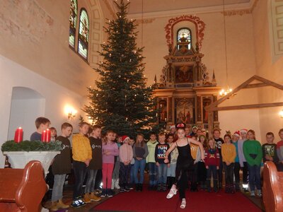 Foto des Albums: Weihnachtsprogramm in der Kirche Oberottendorf