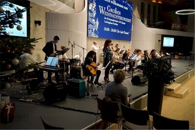 Foto des Albums: Großes Weihnachtskonzert