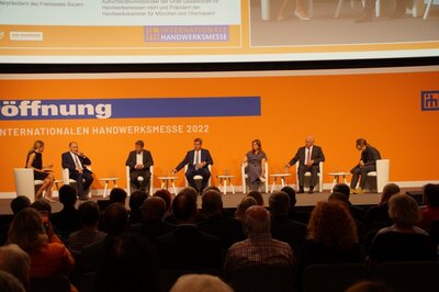 Foto des Albums: Präsentation des Drechsler- und Holzspielzeugmacherhandwerks auf der IHM in München 2022