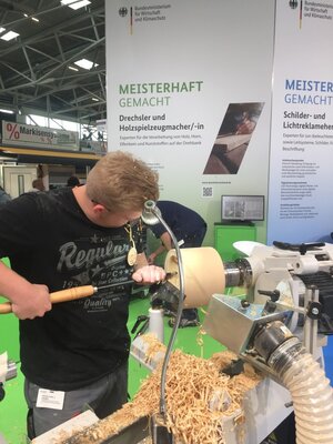 Foto des Albums: Präsentation des Drechsler- und Holzspielzeugmacherhandwerks auf der IHM in München 2022