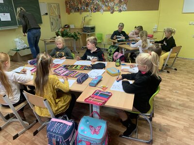 Foto des Albums: Die Länderinnen besuchen die Klasse 1a