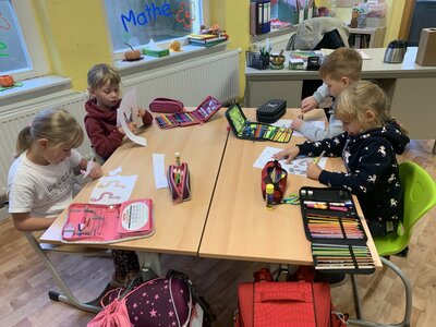 Foto des Albums: Die Länderinnen besuchen die Klasse 1a