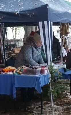 Weihnachtsmarkt  (Bild vergr&ouml;&szlig;ern)