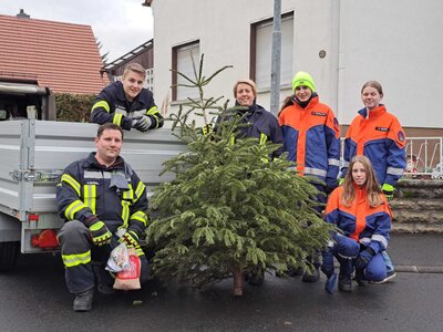 Foto des Albums: Weihnachtsbaumaktion und Baumglühen 2023 (10. 01. 2023)