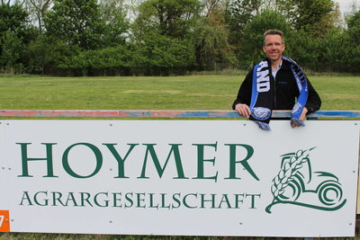 Fu&szlig;ballverein  (Bild vergr&ouml;&szlig;ern)
