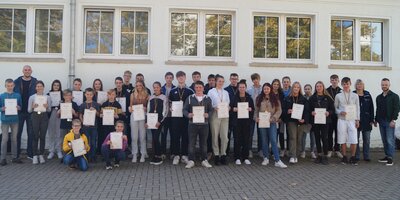 Sportfest  (Bild vergr&ouml;&szlig;ern)