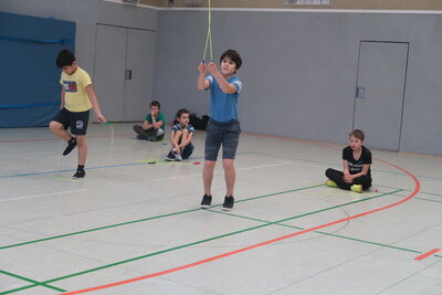 Foto des Albums: Skipping hearts an der St.- Jürgen- Schule