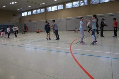 Foto des Albums: Skipping hearts an der St.- Jürgen- Schule