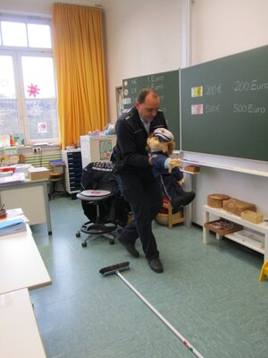 Foto des Albums: Präventionskurs der Polizei für Klassenstufe 1 - Januar 2023