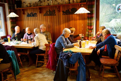 Gwm&uuml;tlichkeit in der Sennh&uuml;tte  (Bild vergr&ouml;&szlig;ern)